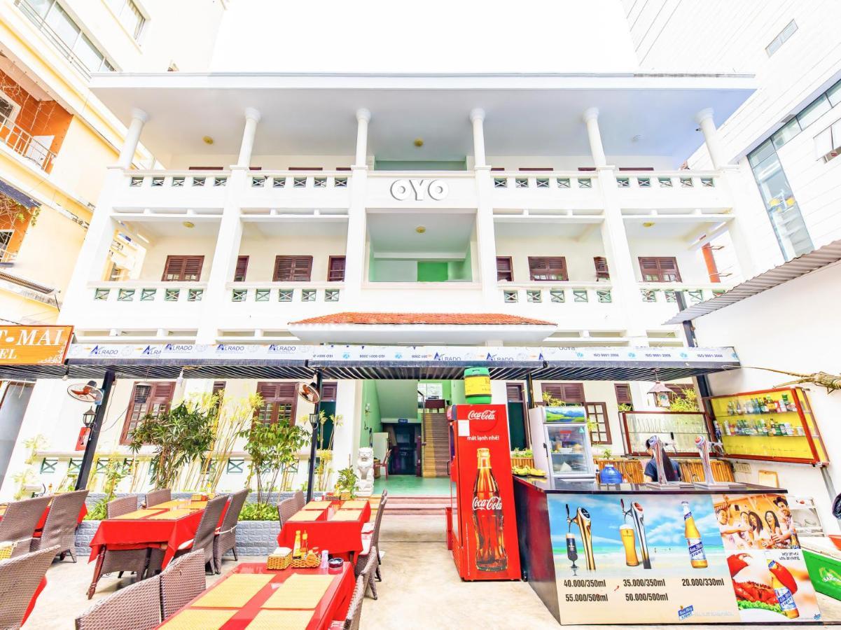 Oyo 381 Tuyet Mai Hotel 芽庄 外观 照片